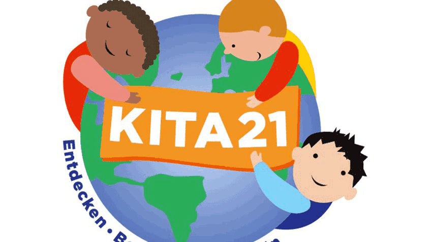 Abbildung KITA21-mit-Spruch_Entdecken-Begreifen-Handeln
